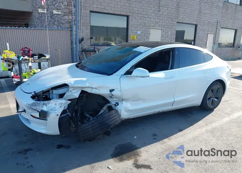 2020 Tesla Model 3 Standard Range Plus Rear-Wheel Drive/Standard Range Rear-Wheel Drive from USA, damaged, VIN 5YJ3E1EA4LF798529